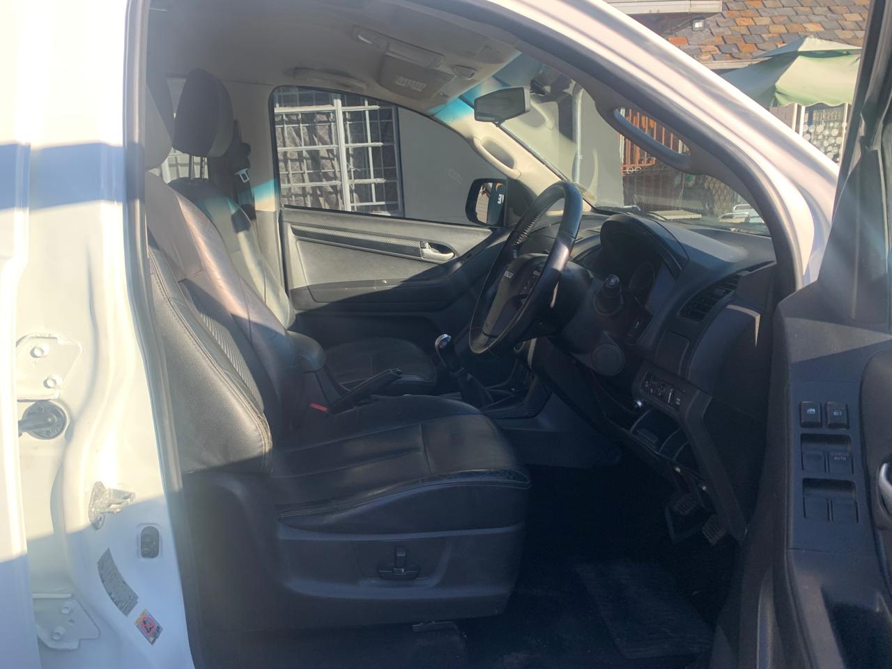 WhatsApp Image 2025-08-22 at 11.31.18 (1)